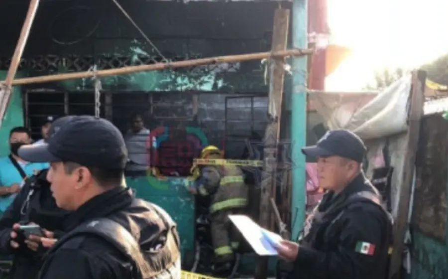 policias_rescataron_a_menores_incendio 