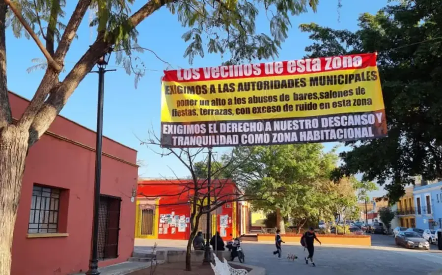 lonas_en_xochimilco