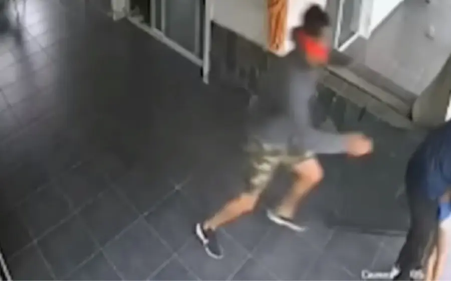 persecución_padre_rescata_menor