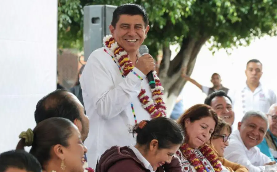 Salomón Jara en conferencia