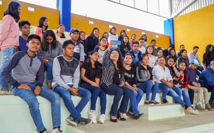 Minera-Cuzcatlán-becas2