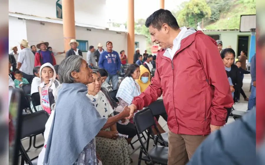 Salomón Conviviendo con la comunidad