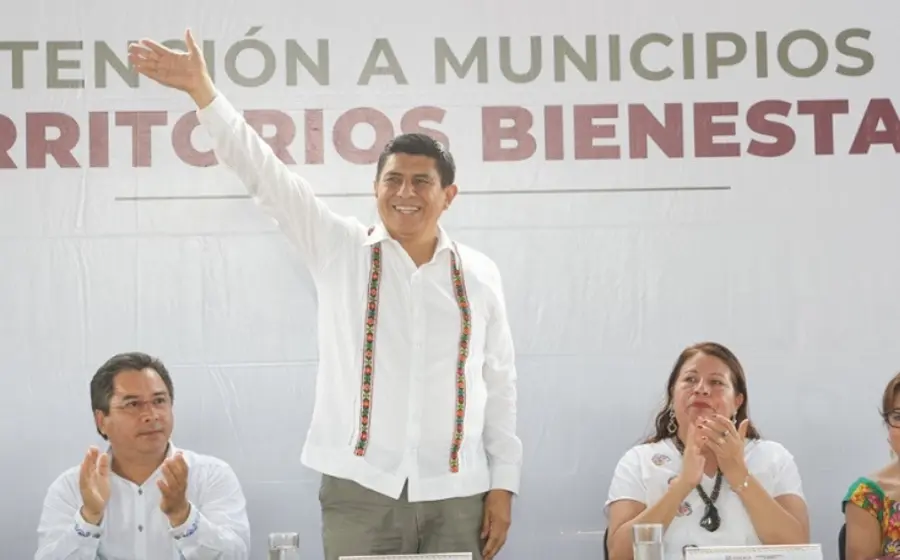 Salomón Jara en conferencia