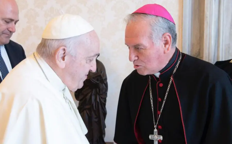 El Pastor religioso llamó a no perder la fe.