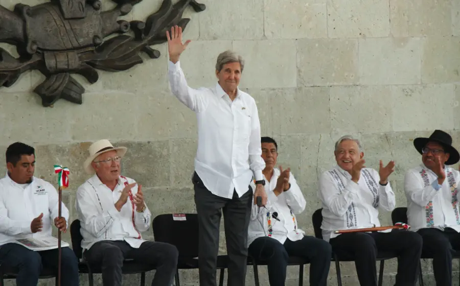 john-kerry--oaxaca