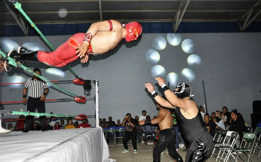 rojo_vuela_sobre_challenger_junior