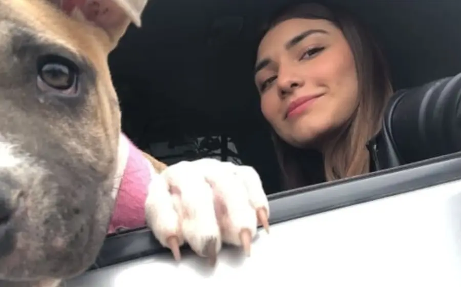 camila_y_su_duena