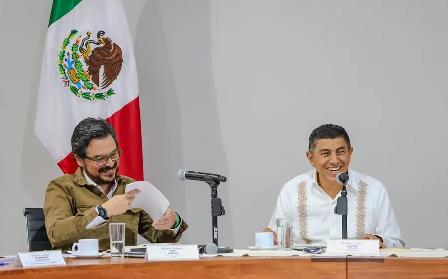 Salomón Jara y Zoé Robledo