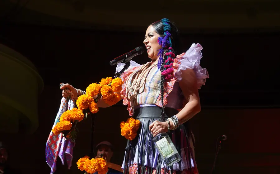  Lila Downs cantó con sentimiento 