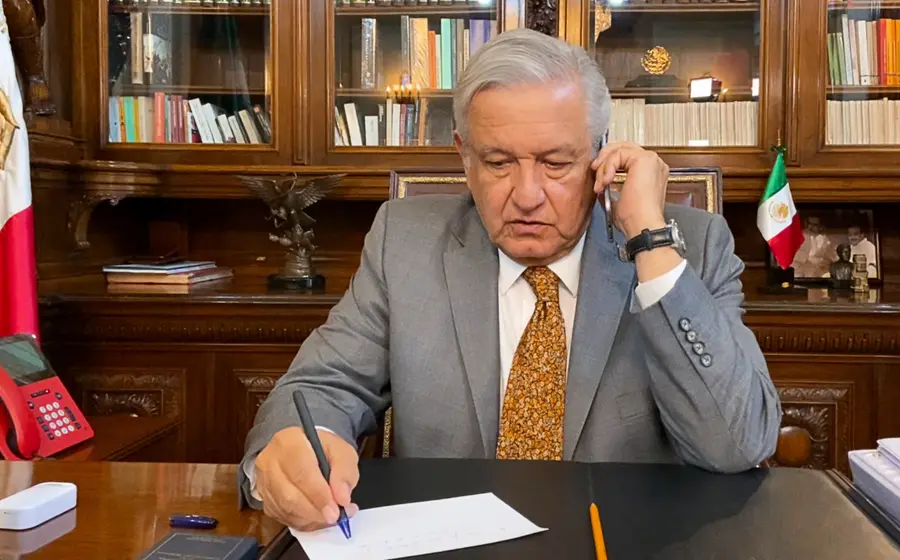 amlo_atiende_daños_sismo_oaxaca