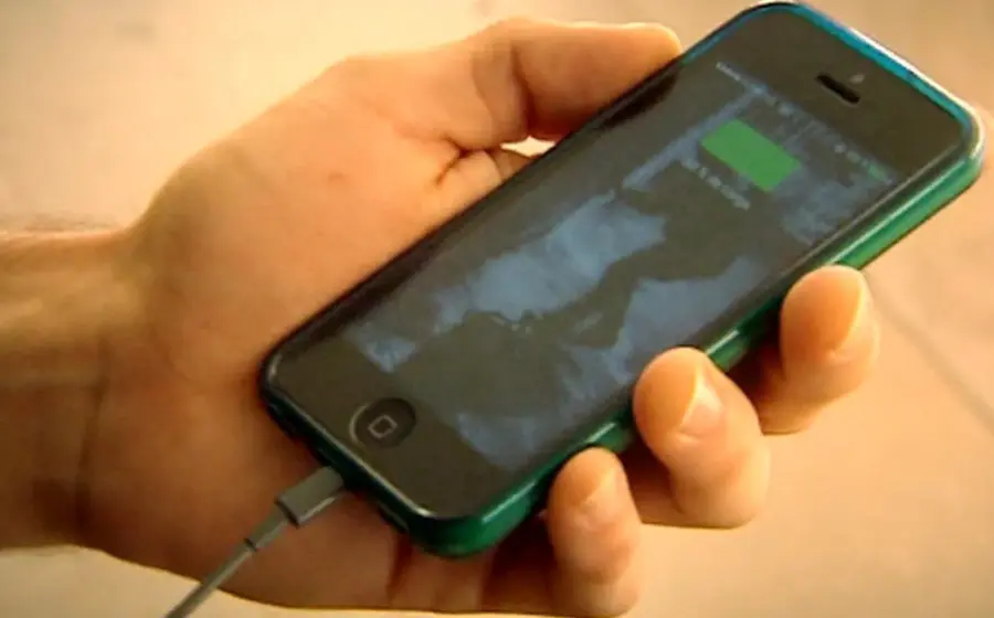cargador_celular_provoca_estallido_joven_muere