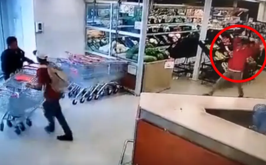 ataca_ladron_botella_coca_cola