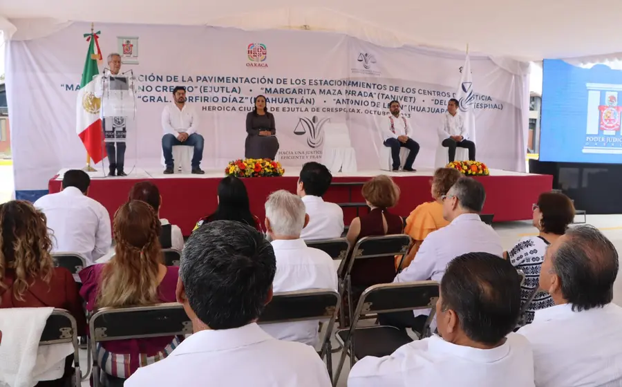 inaugura_eduardo_pinacho_pavimentacion_centros_justicia
