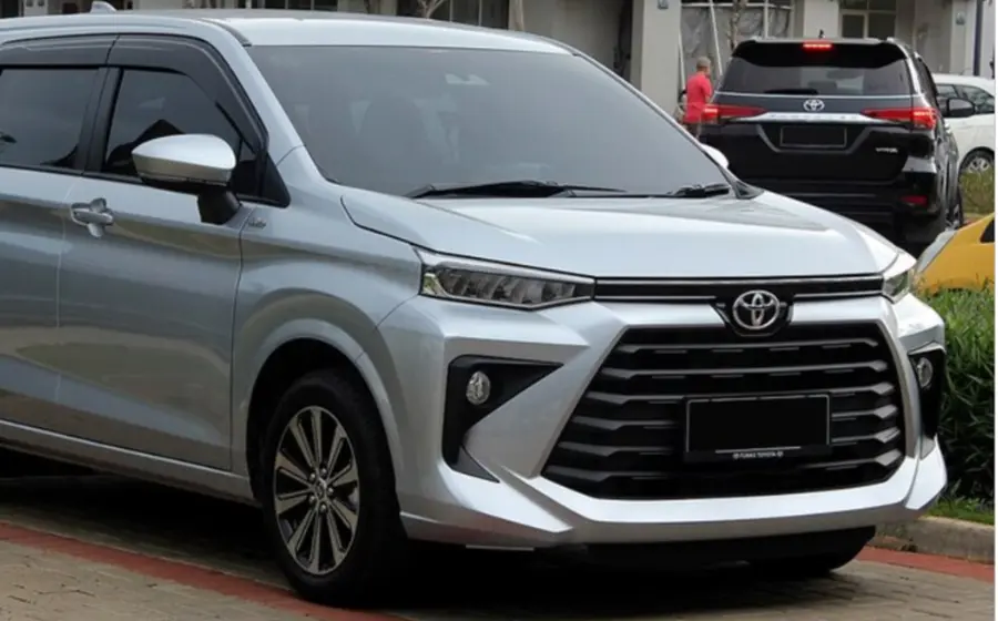 vehiculo_toyota_avanza