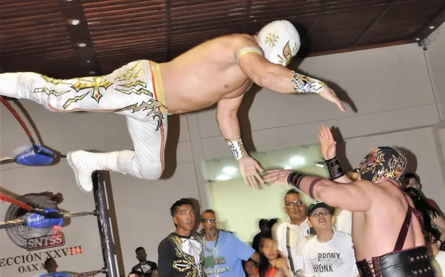 mistico_arena_coliseo_hades