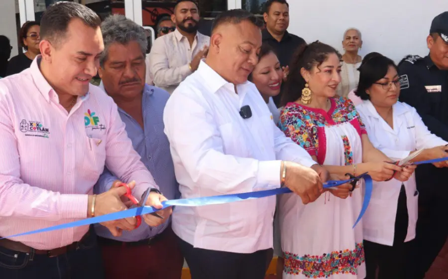 chente_inaugura_clinica_municipal_xoxo