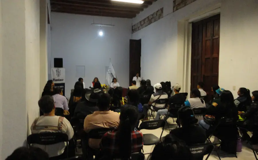 junta-asamblea-desplazados