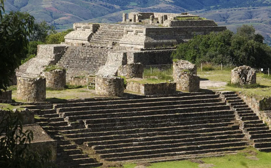 monte-alban-oaxaca