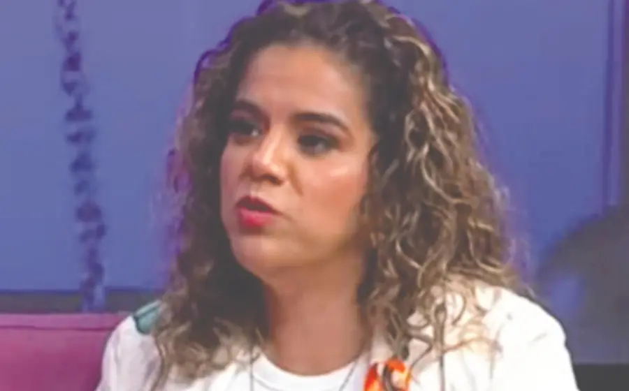 ella-portada