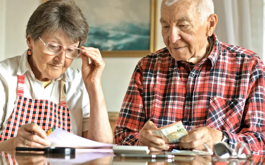 proponen_fondo_pensiones_trabajadores_retirados
