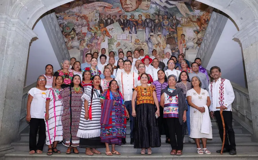 consejeros_evaluan_delegaciones_aspirantes_guelaguetza_2024