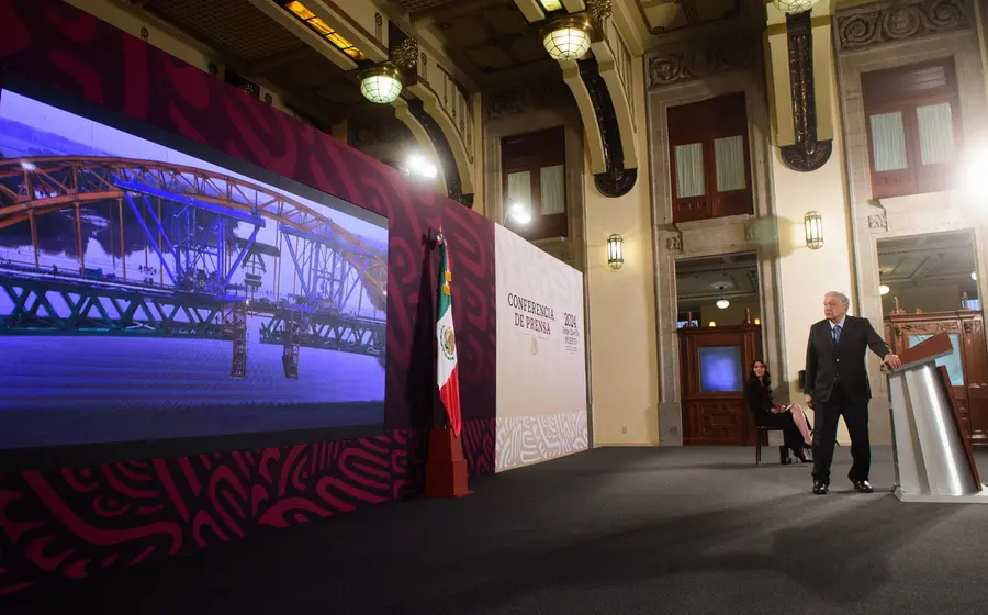 presenta_amlo_adelanto_documental_tren_maya
