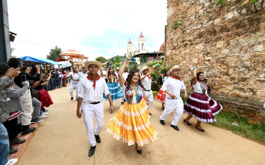 guelaguetza-sierra