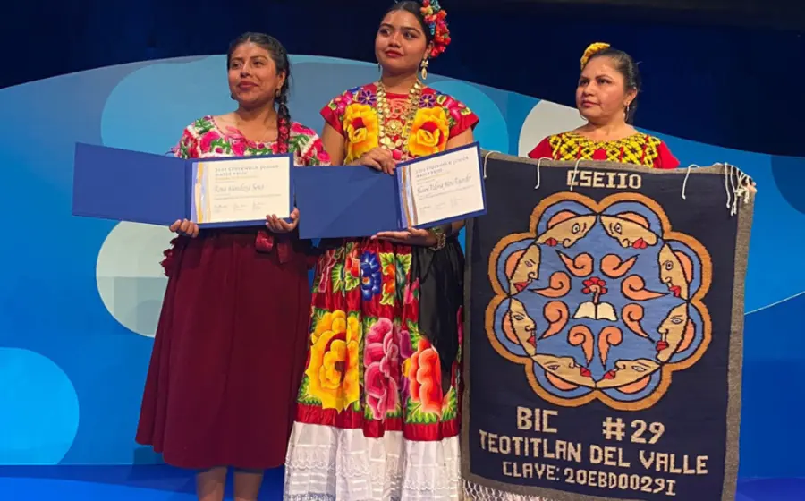 estudiantes_oaxaqueñas_reciben_premio_intenacional
