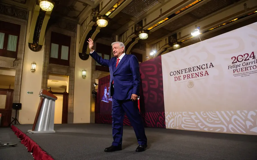 saludo-amlo