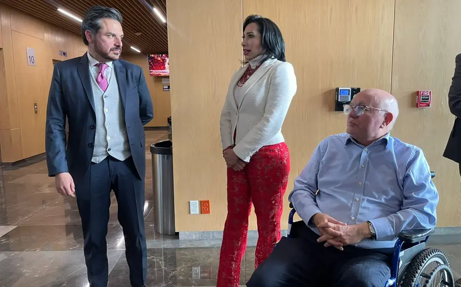  La reunión contó con la presencia del auditor superior de la Federación y el director general del IMSS. 