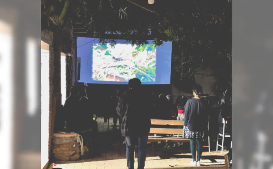 El Taller 8, en Teotitlán de Valle, acogió la primera función de cierre del 2024, para OaxacaCine, con la exhibición de “Por dentro todos somos color”.