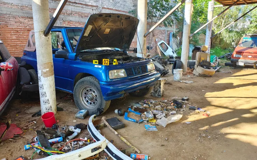 Diversas autopartes robadas fueron aseguradas en Zaachila.