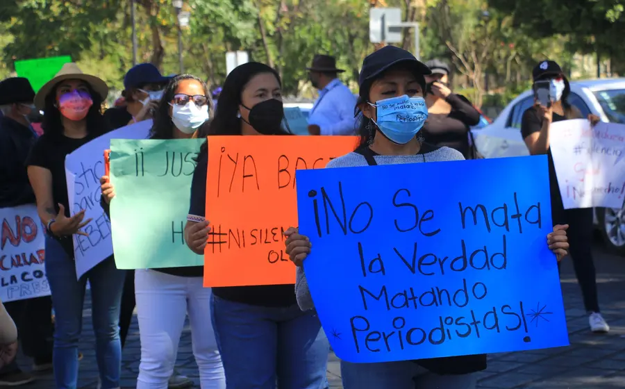 Mujeres periodistas han sufrido desde amenazas e intimidación, hasta tortura y feminicidio. 