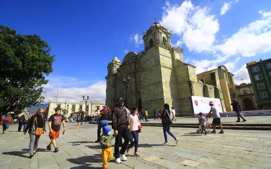 Bajo grado de escolaridad y falta de personal de salud califican negativamente a la ciudad de Oaxaca en el ranking.