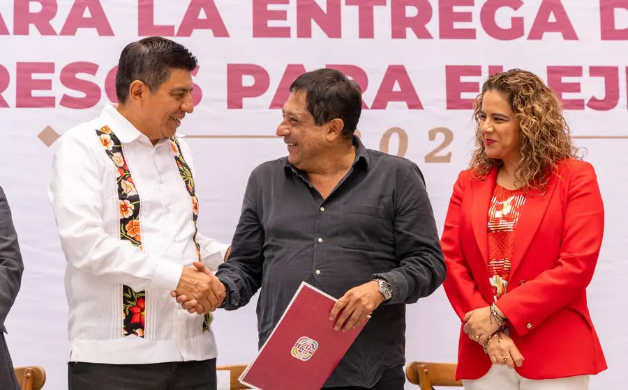 salomon_jara_entrega_presupuestos_2025