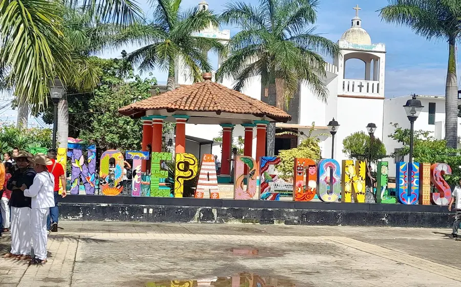 Inconformes iniciarán una serie de movilizaciones para exigir al gobierno que se aplique la ley en Pinotepa.