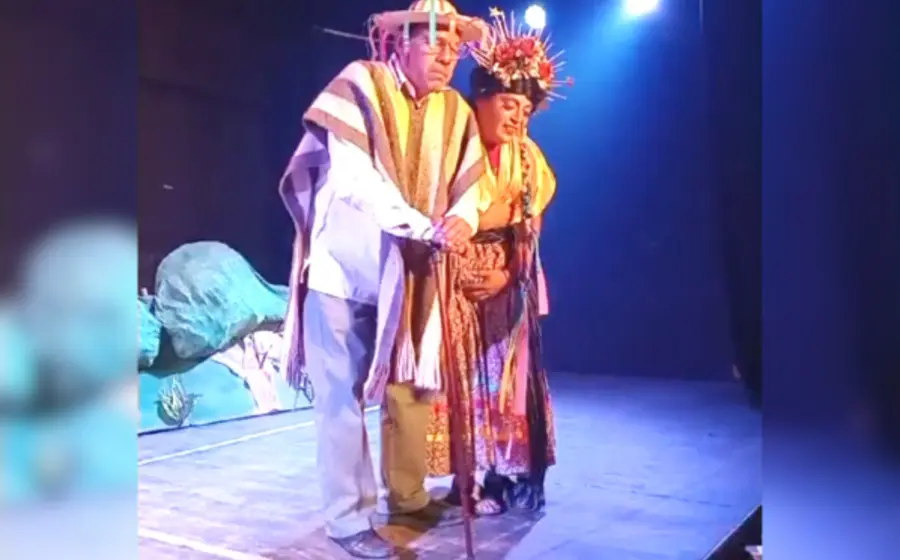 Esta pastorela tiene la particularidad de estar escrita y montada en clave de teatro cabaret, al que yo podría llamar “el teatro del placer”