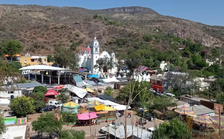 El cuerpo fue localizado en Plan de San Miguel, perteneciente al municipio de Caltepec, Tehuacán, Puebla.