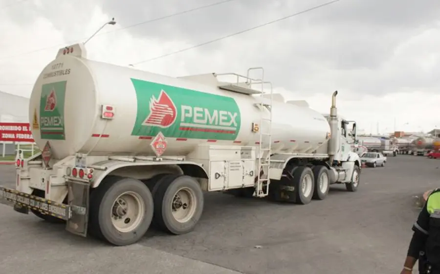 Gasolineros indican que el retraso en el abasto de combustibles se vive cada fin de año.