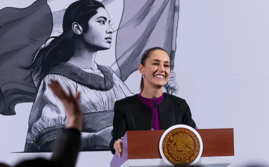 “El liderazgo de Sheinbaum en los ámbitos de las finanzas, la tecnología, los me- dios de comunicación y otros ámbitos es una poderosa respuesta a quienes cues- tionan la capacidad de una mujer para ejercer el poder”, señala ‘Forbes’.