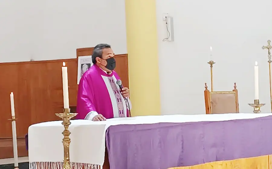 El Presbítero asume su nuevo encargo con el fin de prestar la atención a los fieles con toda la jurisdicción necesaria para asistir a la celebración de los sacramentos.