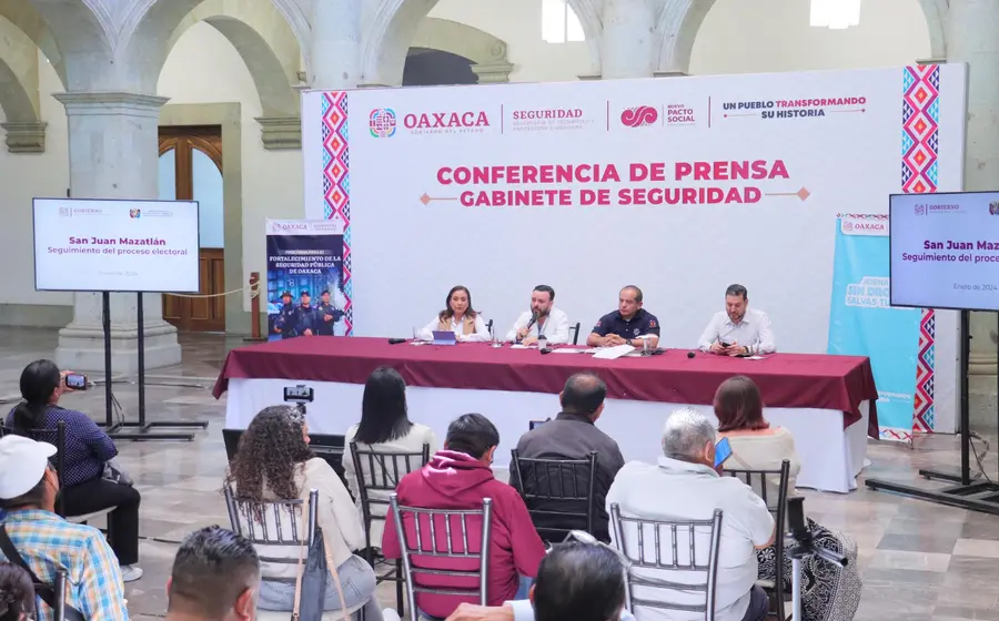 conferencia-de-prensa-oaxaca