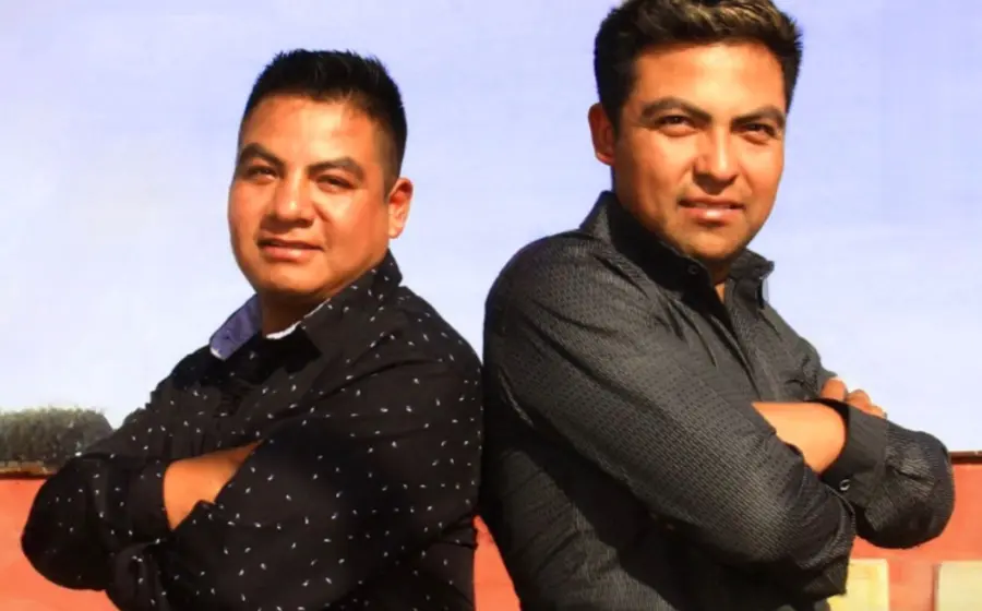 integrantes_dueto_organo_juventud_mixteco