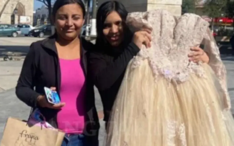 adolescente_baila_vals_recibe_vestido