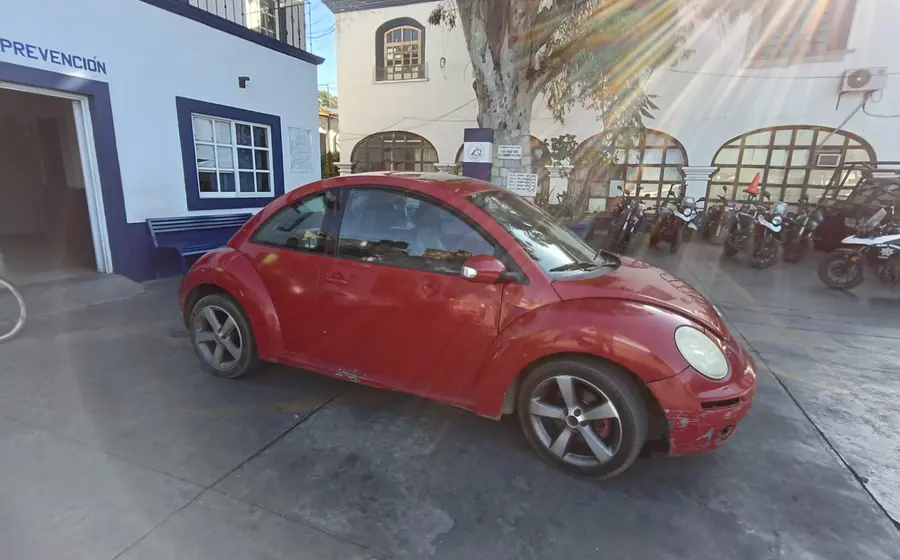 auto-roja