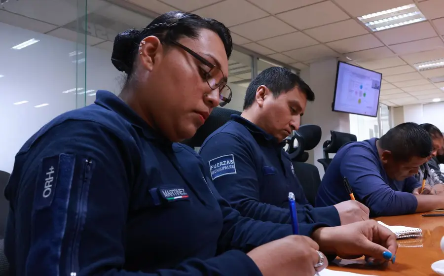 policias