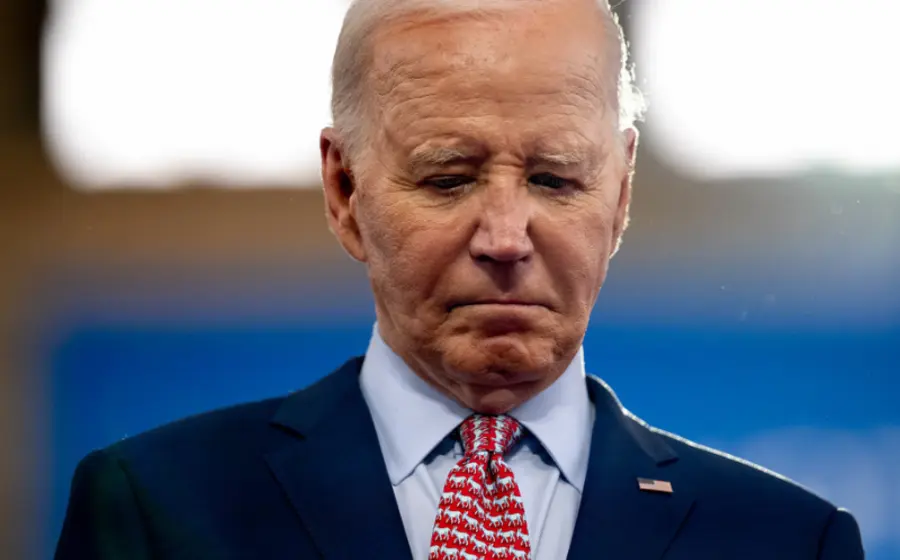 biden_abandona_candidatura_presidencia_eu