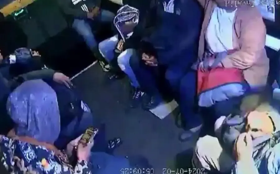 roban_uniforme_pasajera_combi