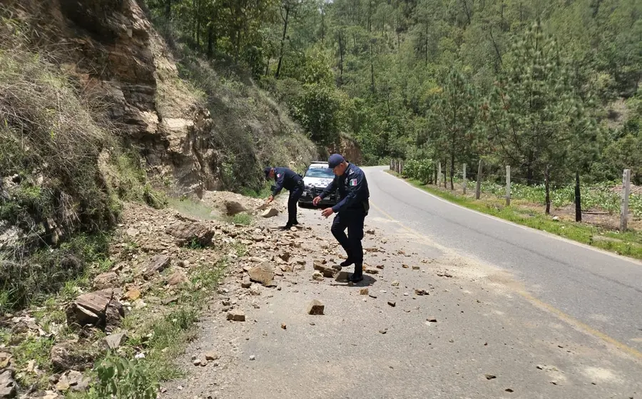 derrumbe-carretera-oaxaca