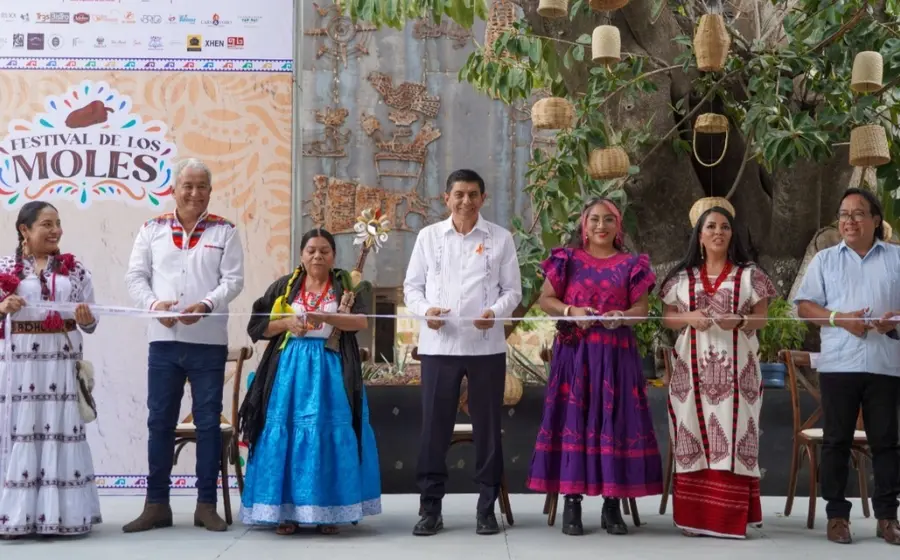 salomon_jara_inaugura_festival_moles